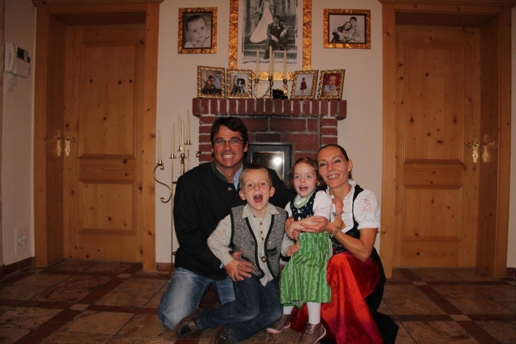 Appartementhaus Olympia Schloessl Neustift im Stubaital Exterior foto